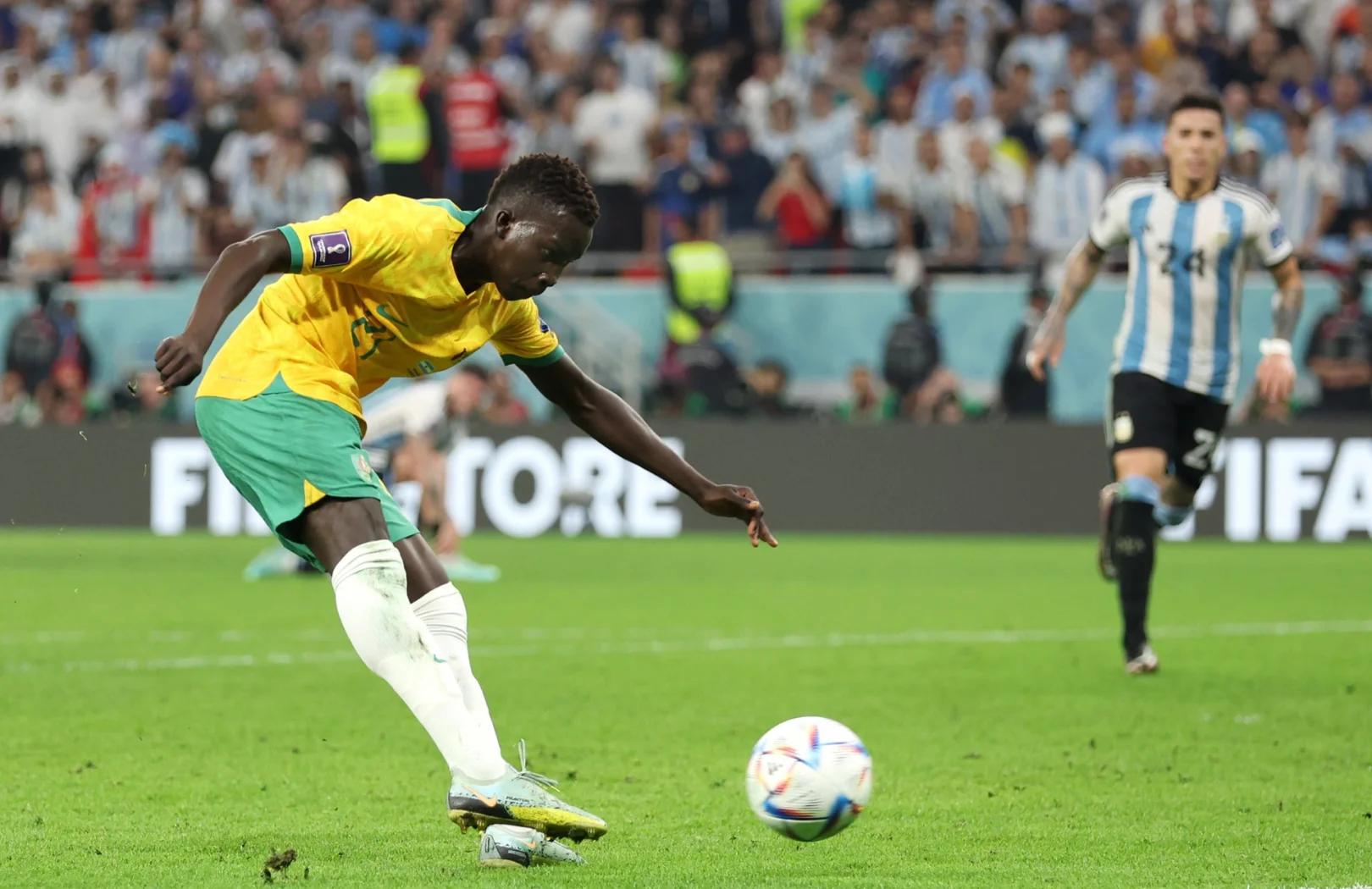 足球比赛的结果不容小觑，引发球迷热议不断的简单介绍