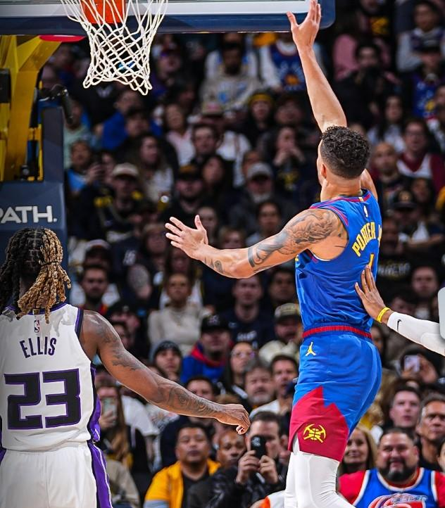 蒂姆连续十五场比赛得分超过出色防守，加拿大队不断突破！的简单介绍